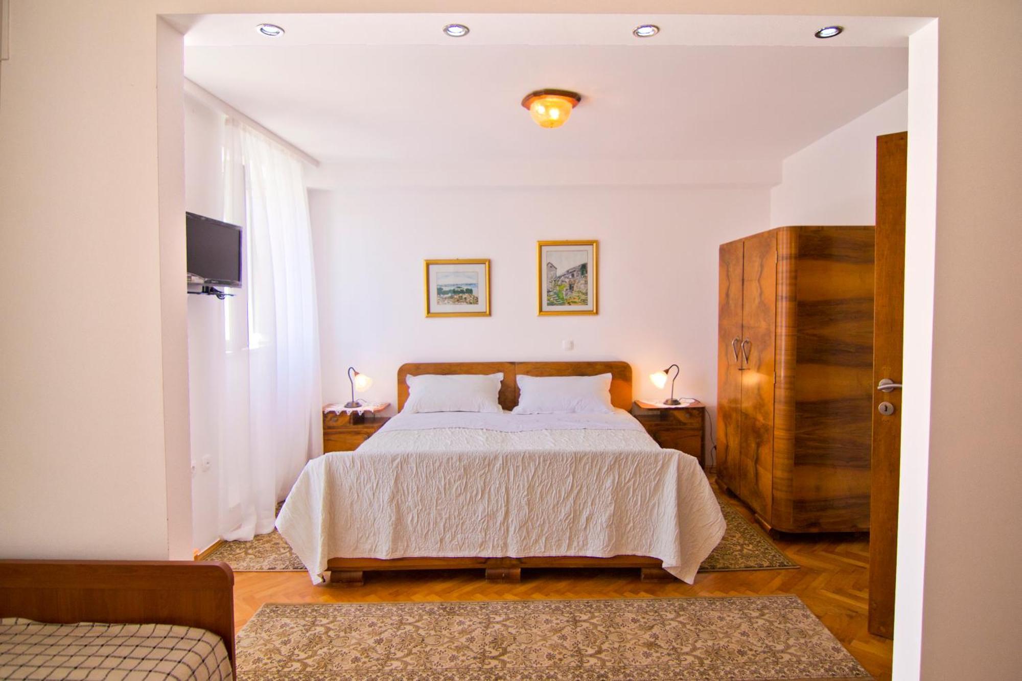 Apartments Donika Komiza Phòng bức ảnh