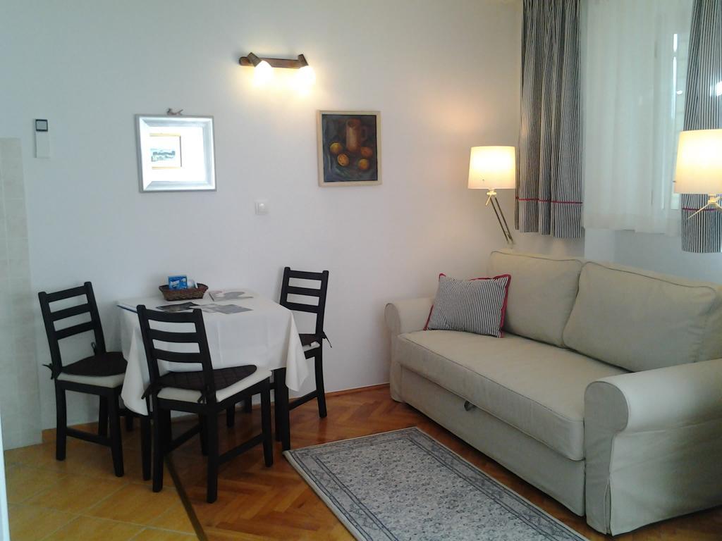 Apartments Donika Komiza Ngoại thất bức ảnh